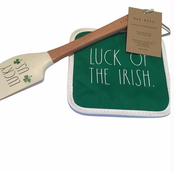 Rae Dunn Irish Spatula & Pot Holder In Kelly Green & White - Picture 2 of 6